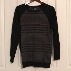 Hot Topic Black Long Sleeve Striped Pattern